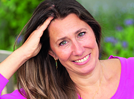 Claire-Saunders 